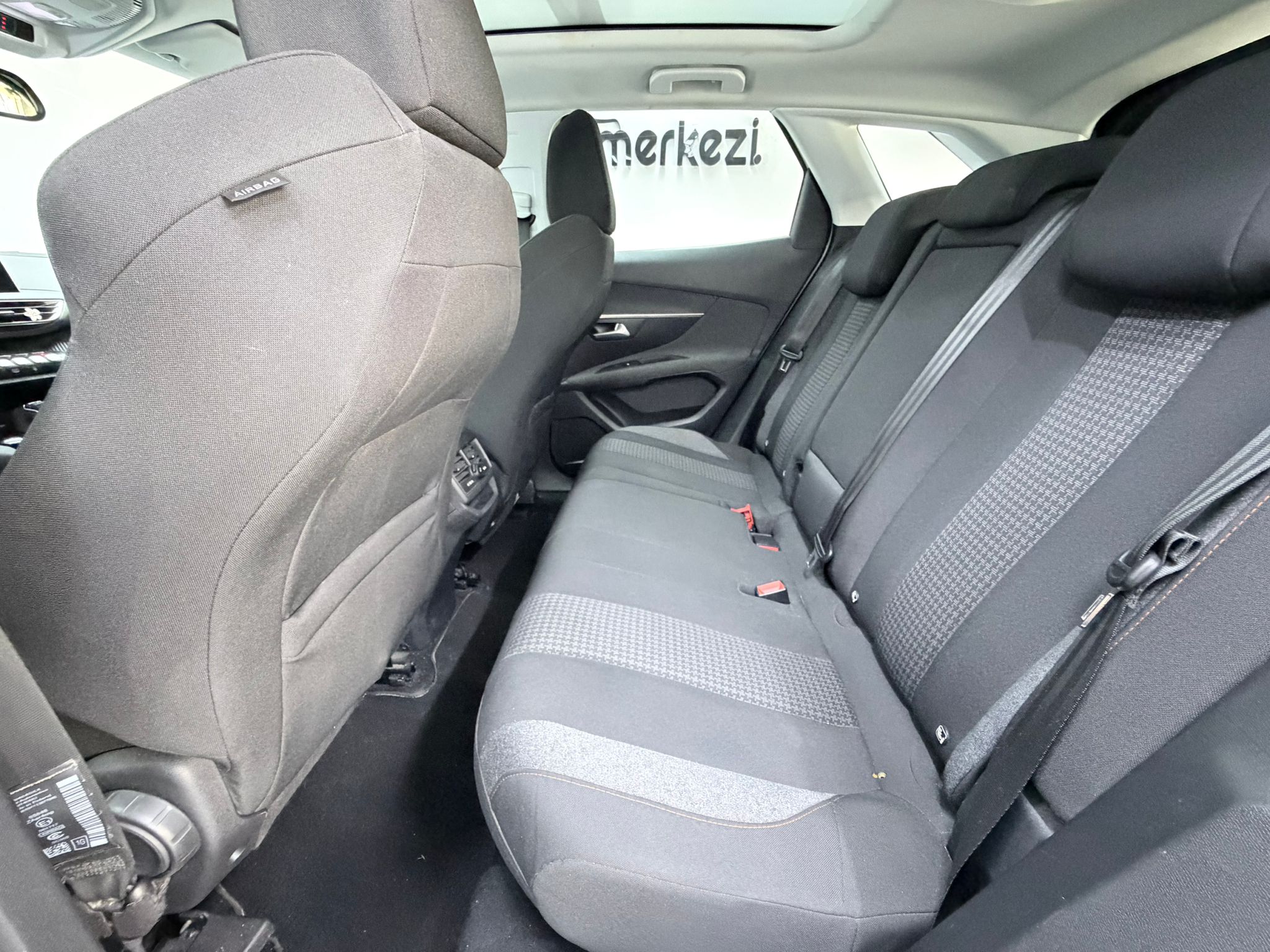 PEUGEOT 3008 23